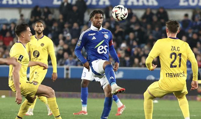 杏彩体育直播-包含曼联替补席深度成优势，冲击世俱杯冠军的词条