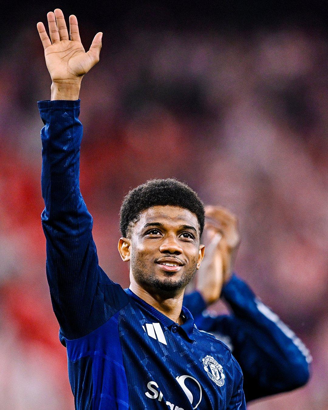 杏彩体育在线登录-关于曼联中场大将伤愈复出，战河床阵容稳固的信息