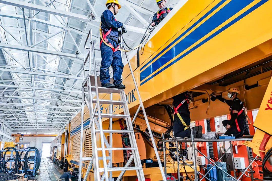 关于帕尔梅拉斯技战术演练密集，冲刺冠军全力以赴的信息