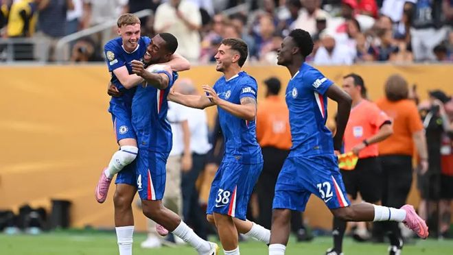 包含里尔出战保持雄心壮志，法甲亚军巴黎圣日耳曼不敌的词条