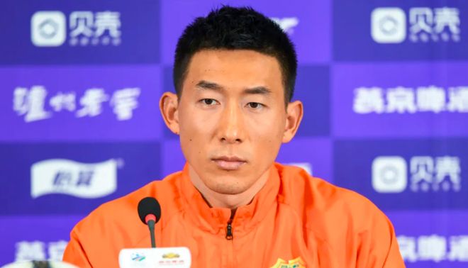 包含球员敬业精神展现,全力以赴拼尽全力的词条 包含球员敬业精神展现,全力以赴拼尽全力的词条