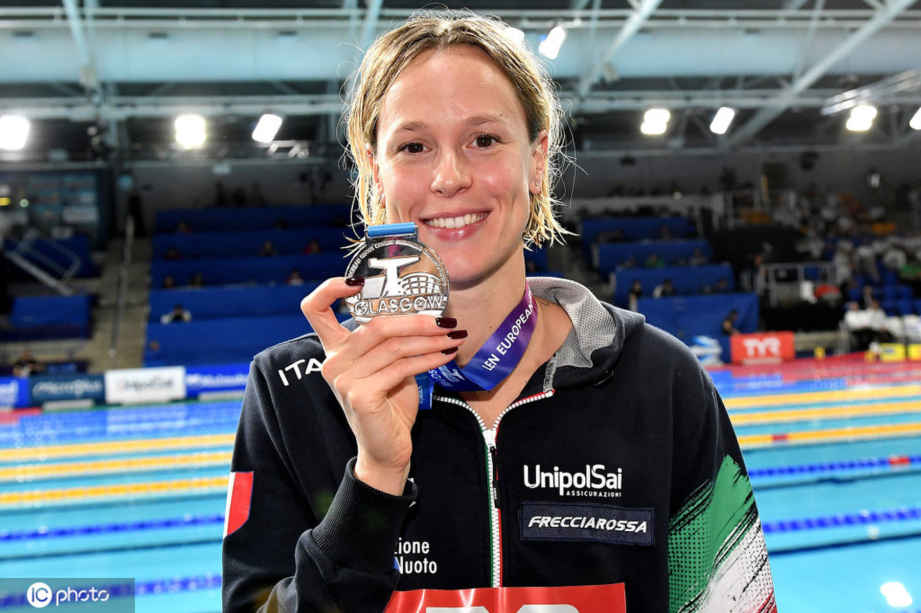 意大利游泳队勇夺冠军，迅速崛起