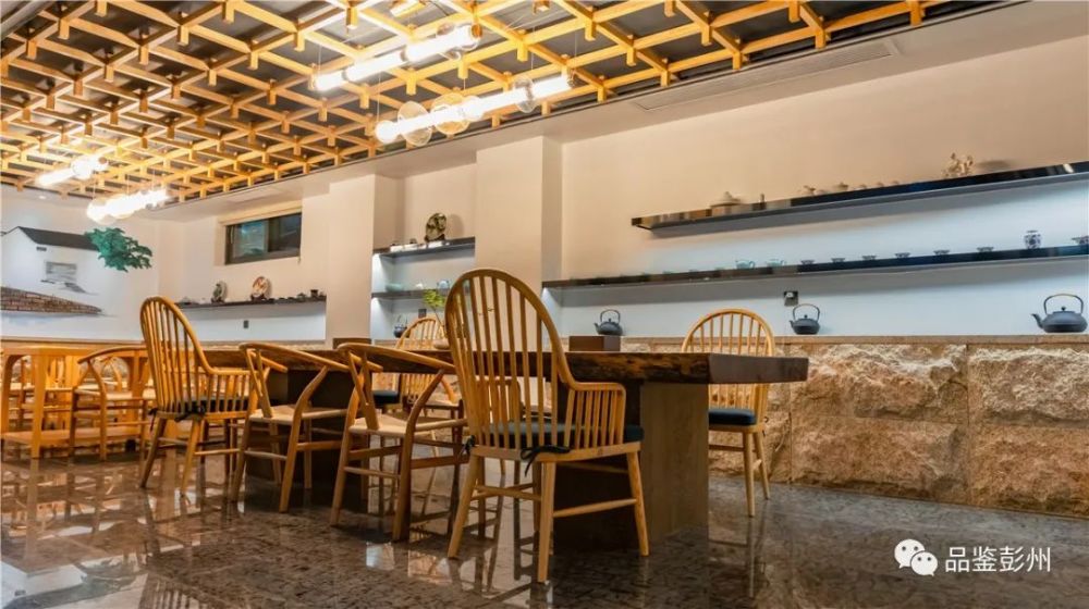 杏彩体育官网-包含名宿加盟教练组，历练新秀或成关键转折的词条