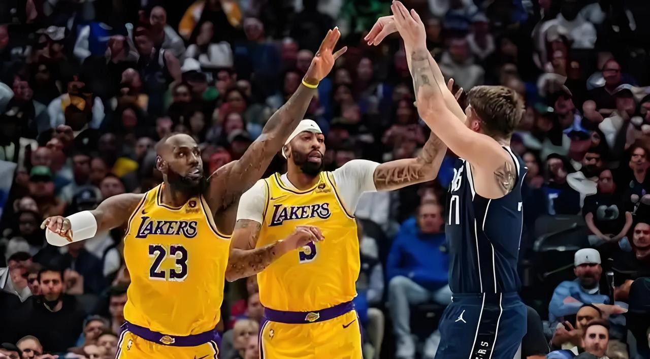 詹姆斯平均三双，湖人如虎添翼的简单介绍