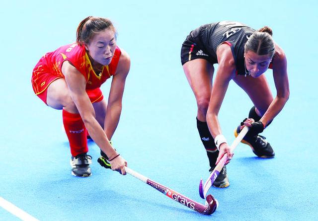 杏彩体育app下载-澳大利亚女子曲棍球队携手晋级半决赛