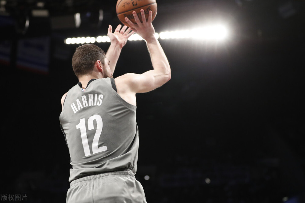 杏彩体育入口-篮网外线炸裂，三分球命中率高达%