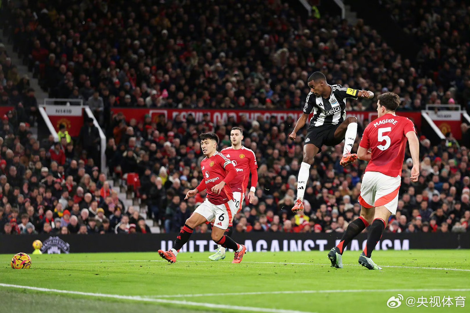 曼联客场失利,距离前四名保级区拉开差距的简单介绍 曼联客场失利,距离前四名保级区拉开差距的简单介绍