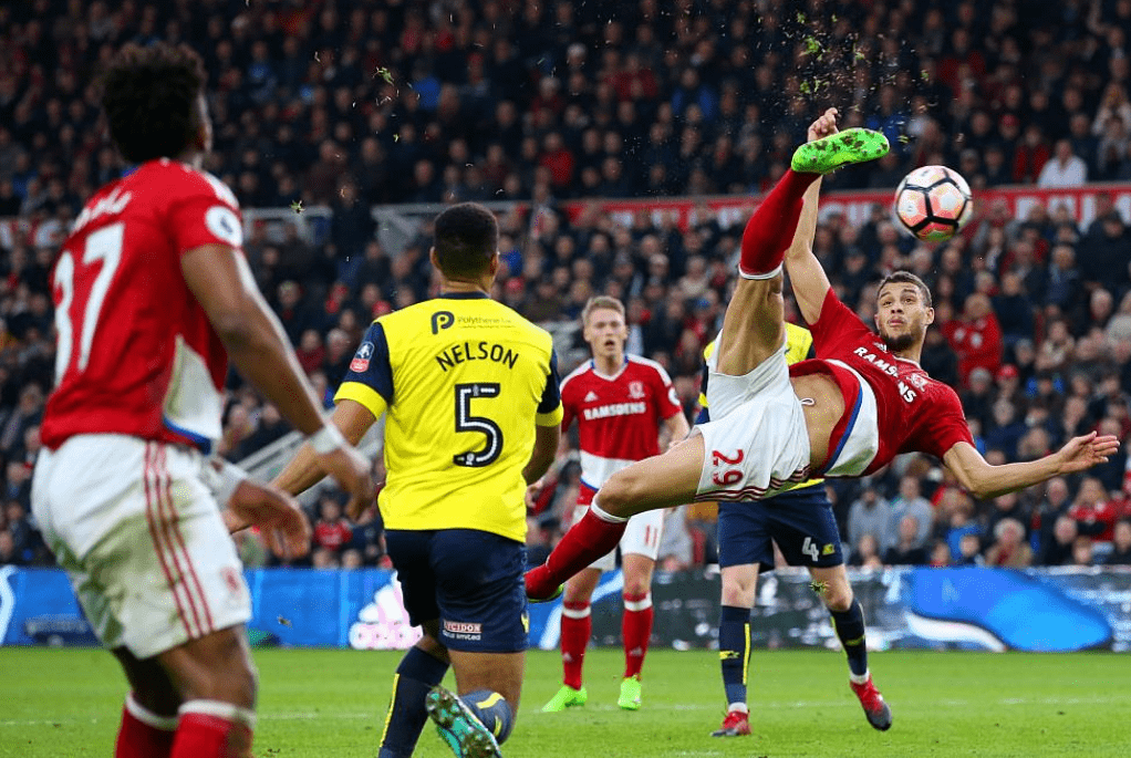 包含挪威战胜黑山，成功跻身世界杯预选赛的词条