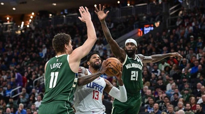 猛龙逆袭击败雄鹿：莱昂纳德关键时刻贡献绝杀的简单介绍