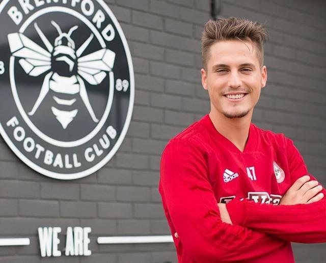 杏彩体育登录-瓦伦西亚青训新星崭露头角，或将成为球队未来核心的简单介绍