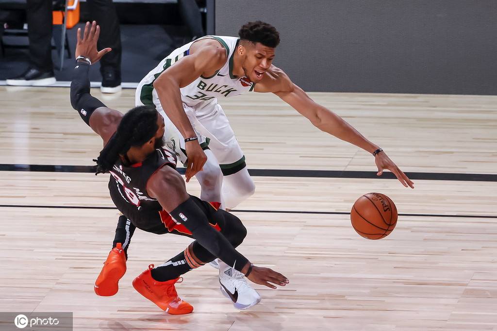 杏彩体育在线-关于雄鹿队势不可挡，连胜开启新篇章的信息