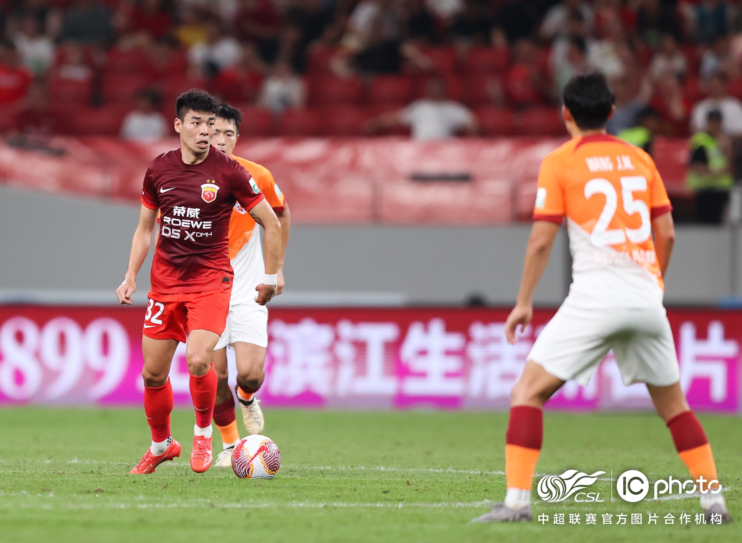 上海队备战季后赛，球员状态稳定